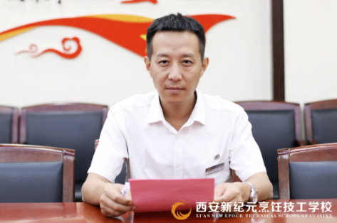 我校,圆满,举办,新生,开班,典礼,郑重,仪式,欢迎,你的,