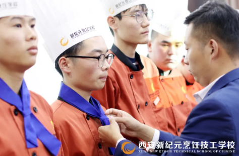 我校,圆满,举办,新生,开班,典礼,郑重,仪式,欢迎,你的,