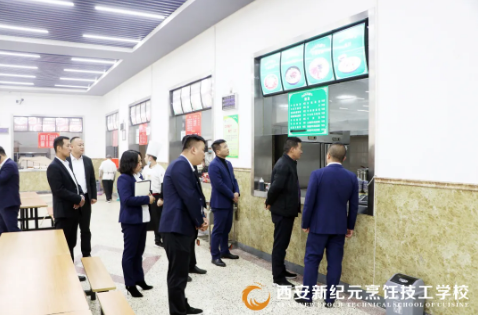 集团,检查组,领导,一行,深入,我校,开展,校园,安全,大检